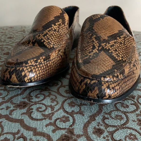 Vince Camuto Brown Snakeskin Like Loafers - Picture 2 of 5